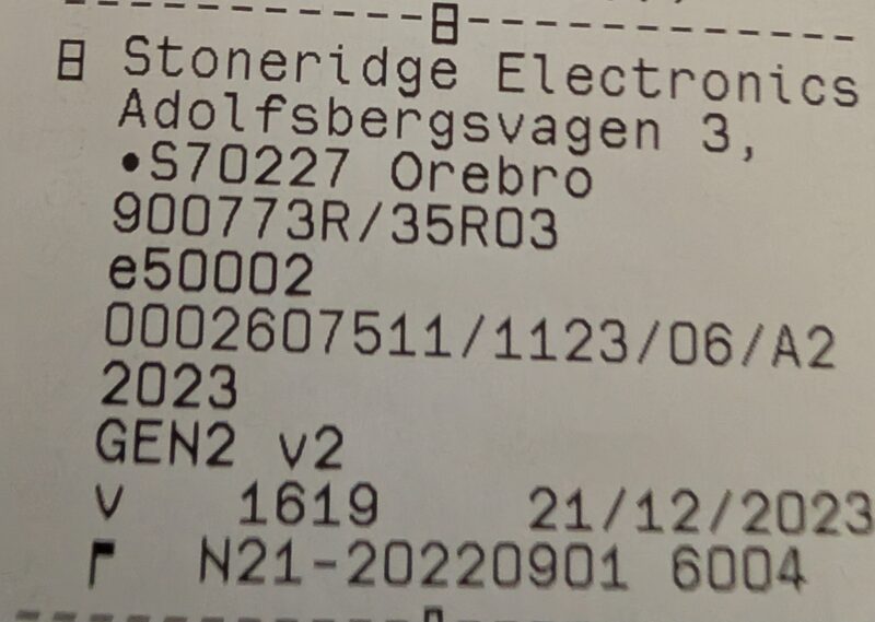 Örnek: Stoneridge Electronics üretici bilgilerini ve GEN2 v2 nesil işaretini gösteren Stoneridge takograf çıktısının başlığı